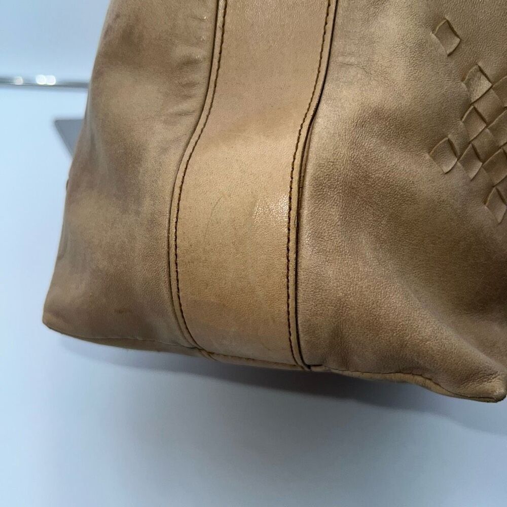 BOTTEGA VENETA Intrecciato Trimmed Nappa Shoulder Bag - Picture 5 of 16